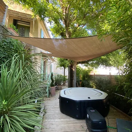 Nyaraló Le Sophora Avec Jacuzzi Rochefort-du-Gard