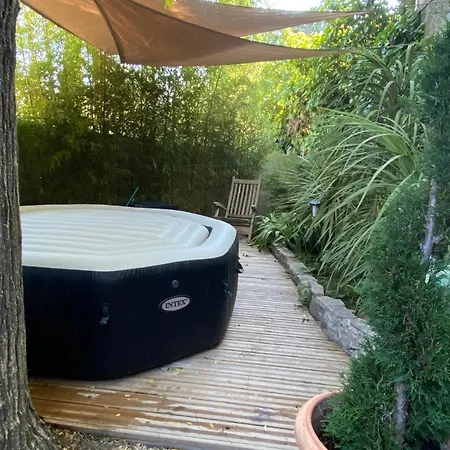 Le Sophora Avec Jacuzzi Nyaraló Rochefort-du-Gard